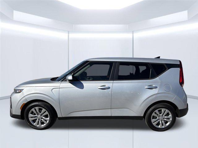 2021 kia soul lx