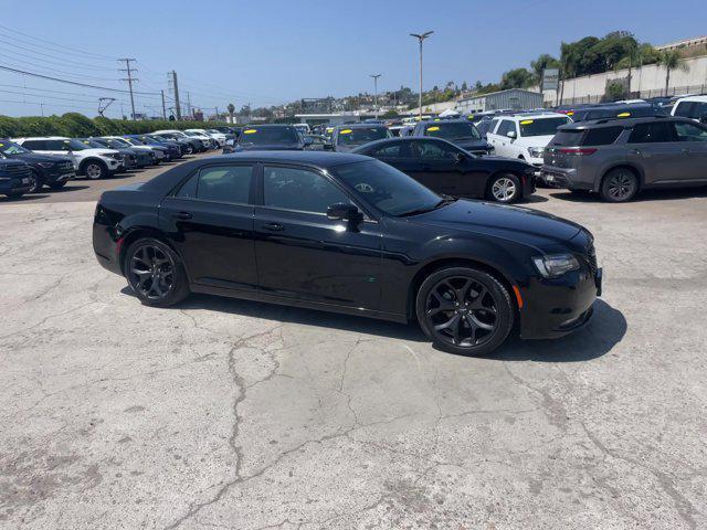 2022 chrysler 300 s
