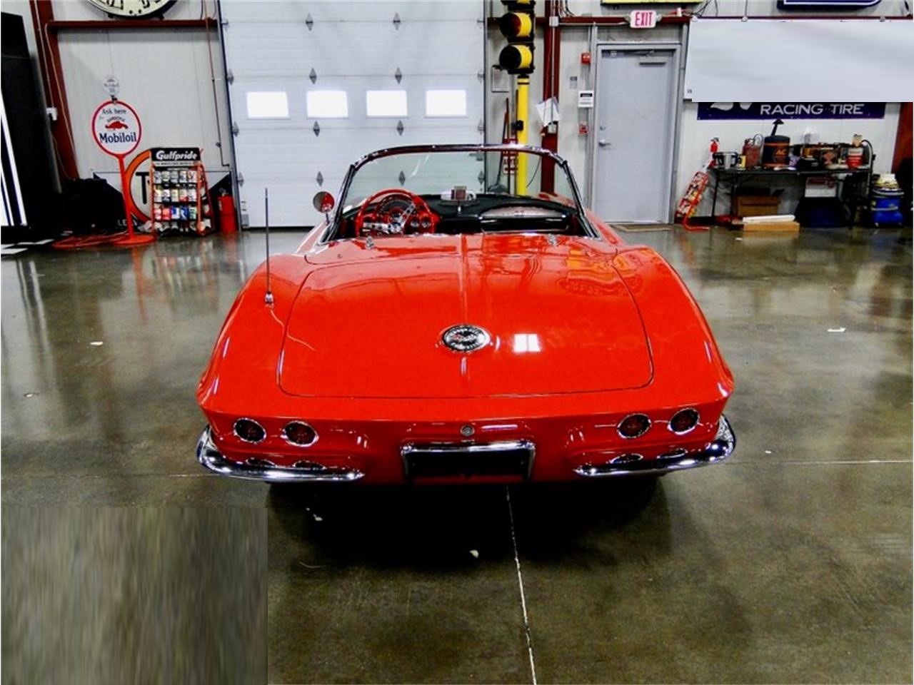 1961 chevrolet corvette
