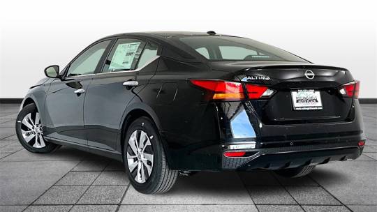 2025 Nissan Altima