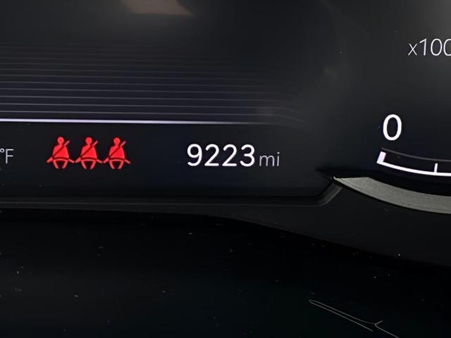 2024 genesis g70 2.5t