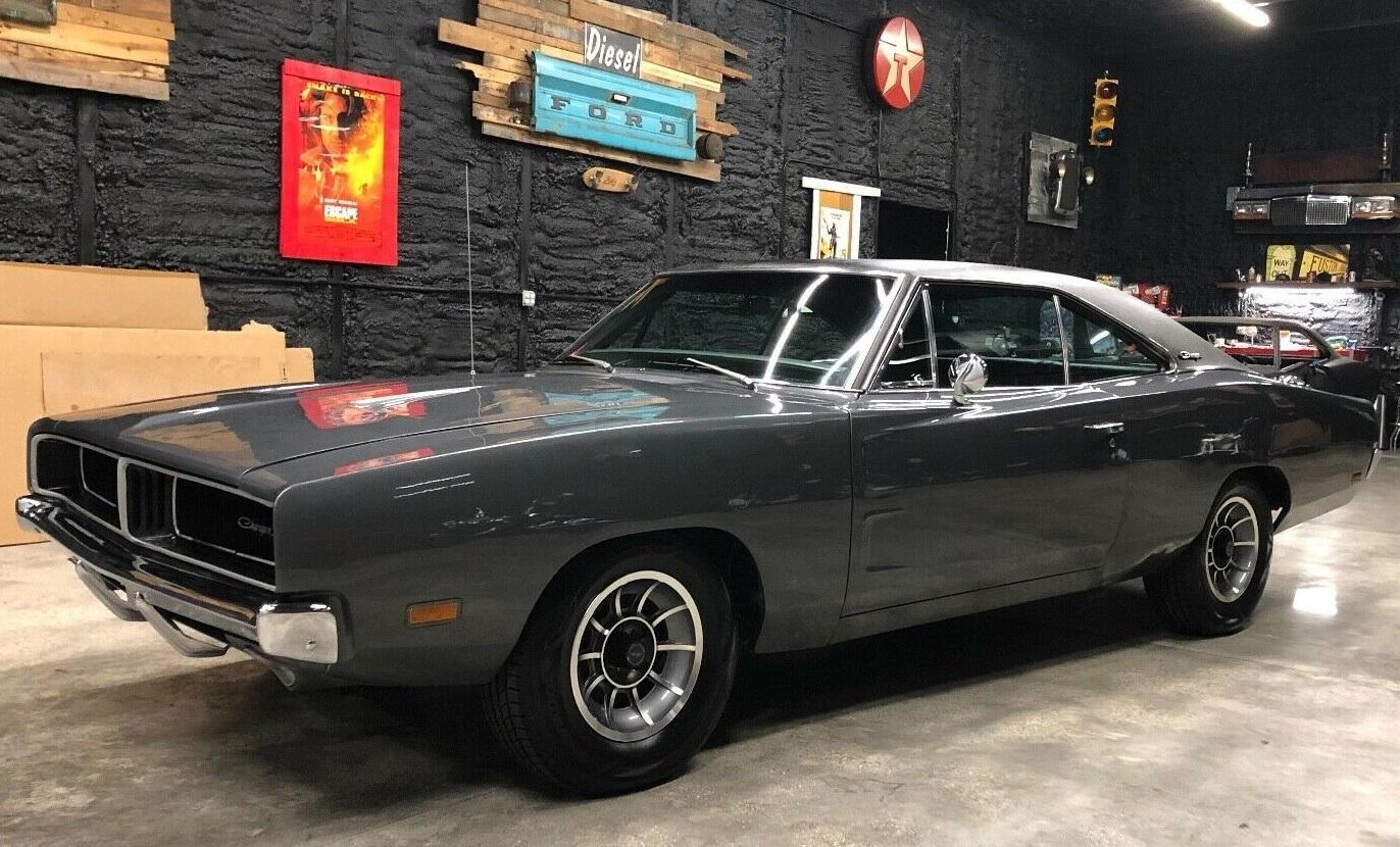 1969 dodge charger originally a 383 car now freshly rebuilt 440