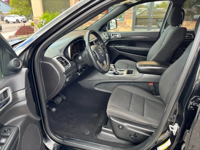 2019 jeep grand cherokee laredo
