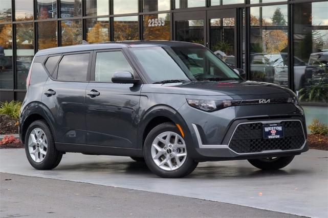 2023 kia soul lx