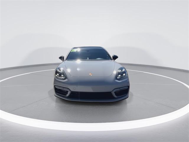 2022 porsche panamera gts