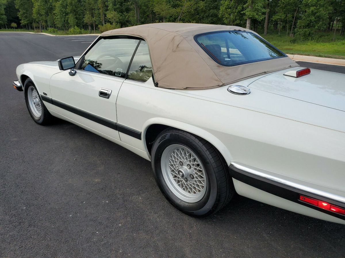 1993 jaguar xjs convertible 4.0 white/tan 50k low miles call/txt: 571-572-9811