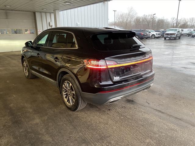 2019 lincoln nautilus select