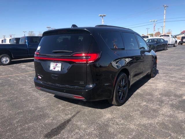 2024 chrysler pacifica limited