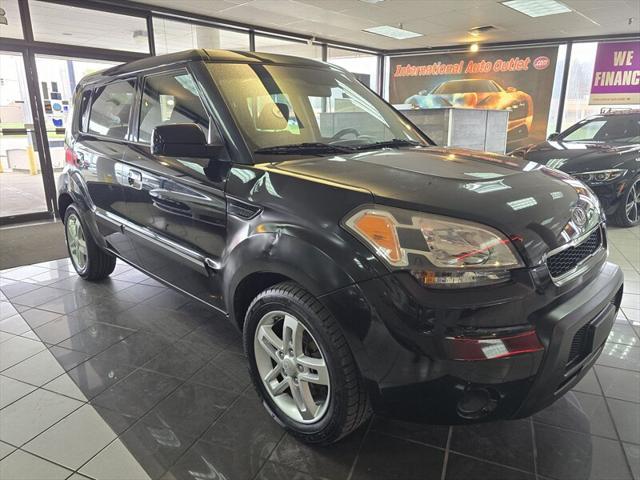 2010 kia soul +