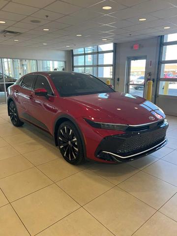 2025 toyota crown platinum