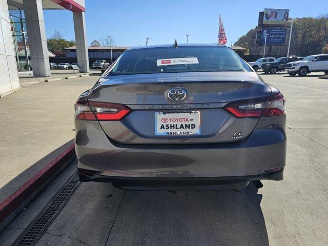 2023 toyota camry le