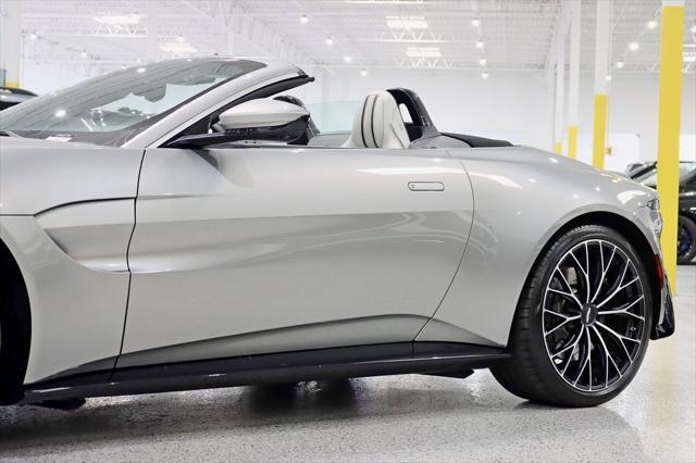 2023 aston martin vantage roadster