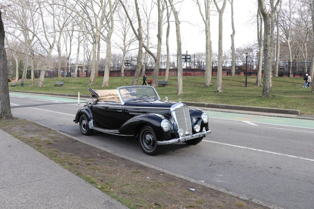 1951 mercedes-benz 200-series