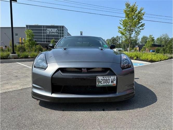 2009 nissan gt-r in scarborough, maine