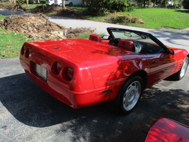 1992 corvette convert. under 13k orig miles, w/ hardtop, red/red, clean carfax