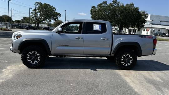 2019 Toyota Tacoma trd off-road v6
