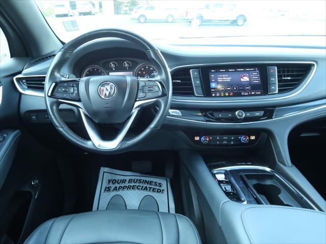 2023 buick enclave essence awd