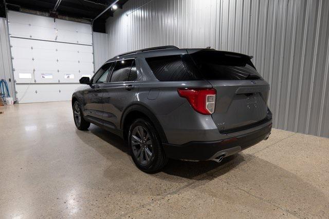 2022 ford explorer xlt