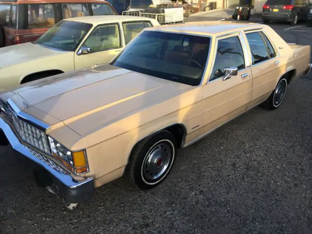 ford ltd crown victoria