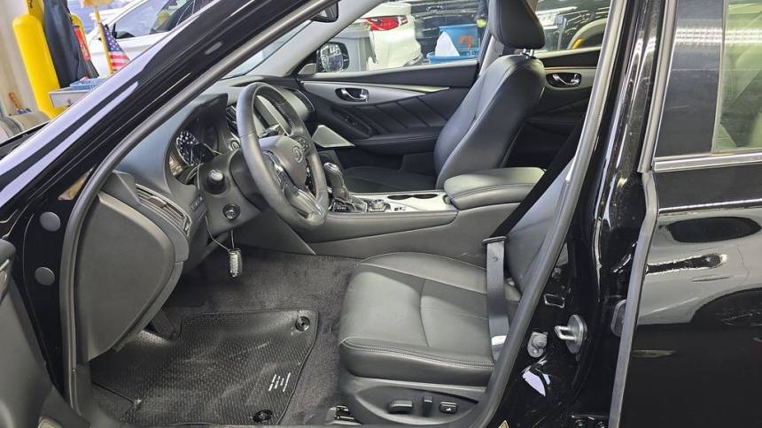 2023 infiniti q50 luxe
