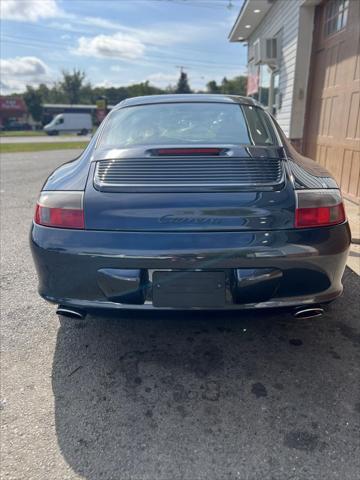 2004 porsche 911 carrera