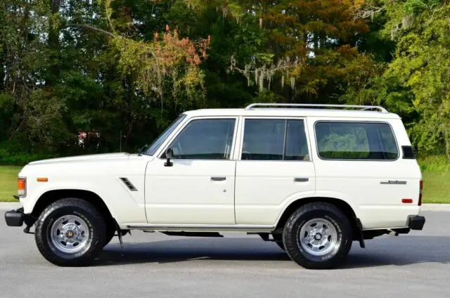 1984 toyota land cruiser fj60 4x4 manual rare fj62 defender low reserve pickup