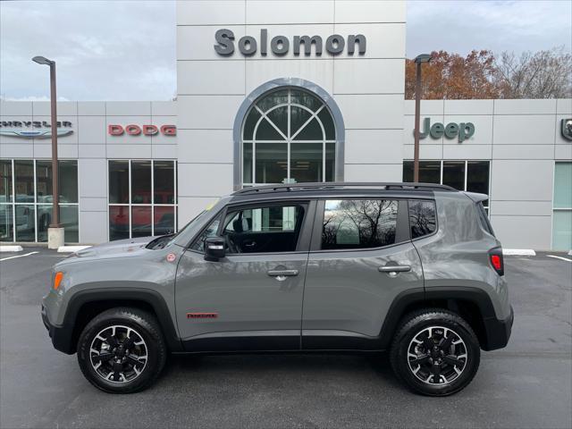 2023 jeep renegade trailhawk 4x4