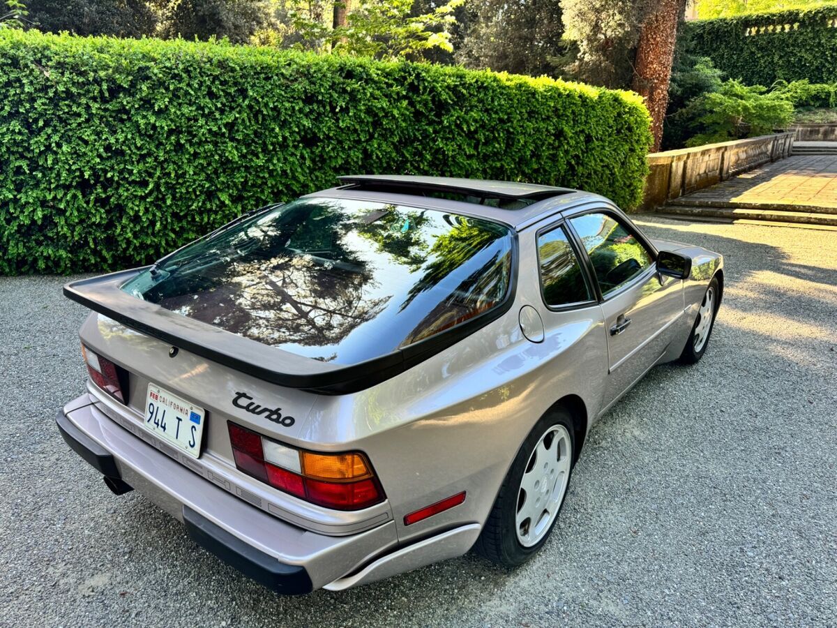 silver rose metallic, turbo "s" optionpackage, sunroof, 5-speed