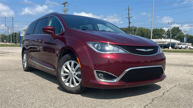 2018 chrysler pacifica touring-l plus