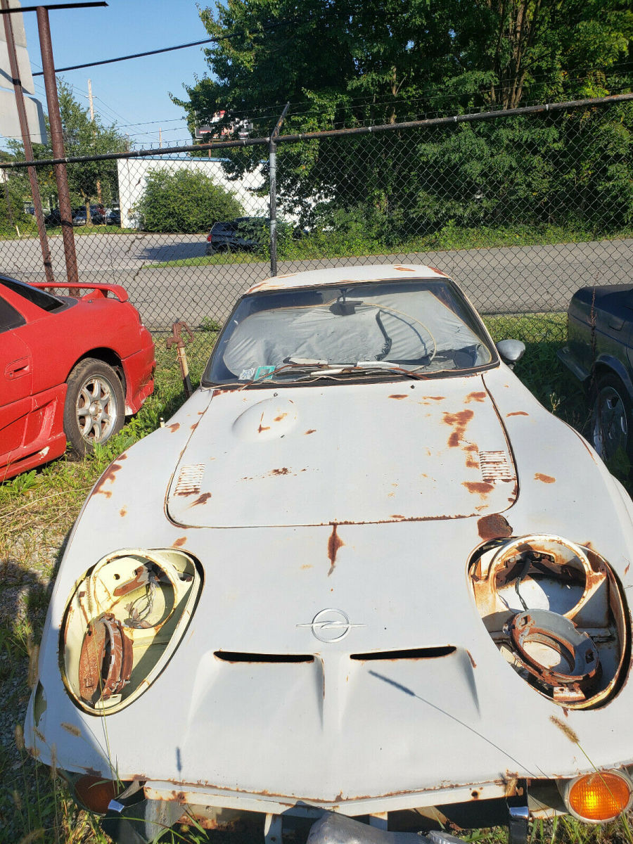 1971 opel gt/ come with engine / extra parts / great parts car / or dragster