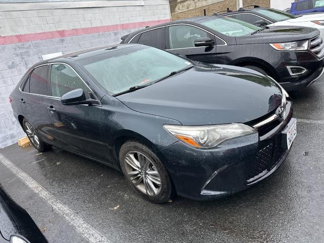 2017 toyota camry se