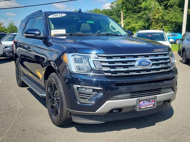 2021 ford expedition xlt