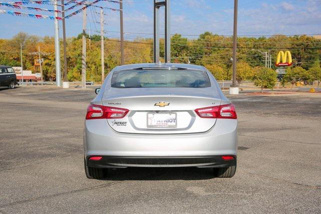 2022 chevrolet malibu fwd lt