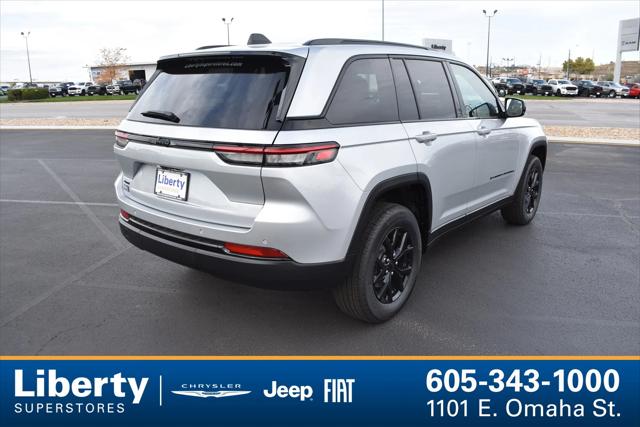 2024 jeep grand cherokee altitude 4x4