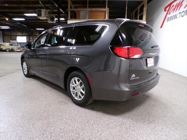2017 chrysler pacifica lx