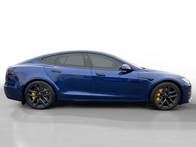 2022 tesla model s base