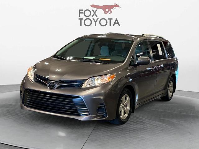 2020 toyota sienna le