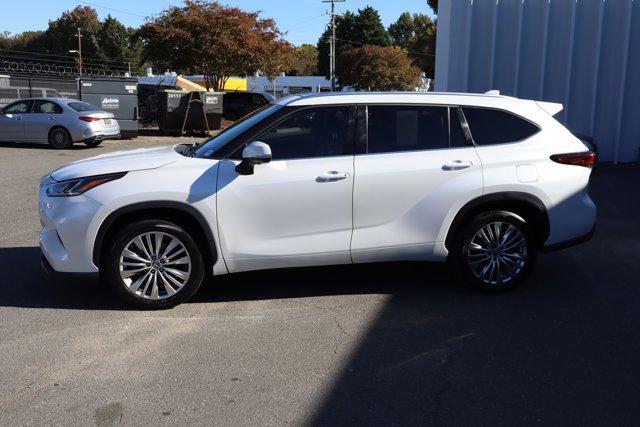 2023 toyota highlander platinum