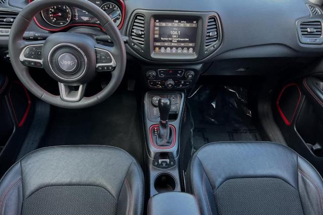 2021 jeep compass trailhawk