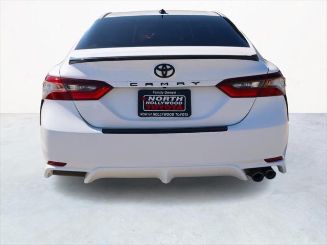 2022 toyota camry se
