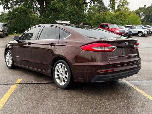 2019 ford fusion hybrid se