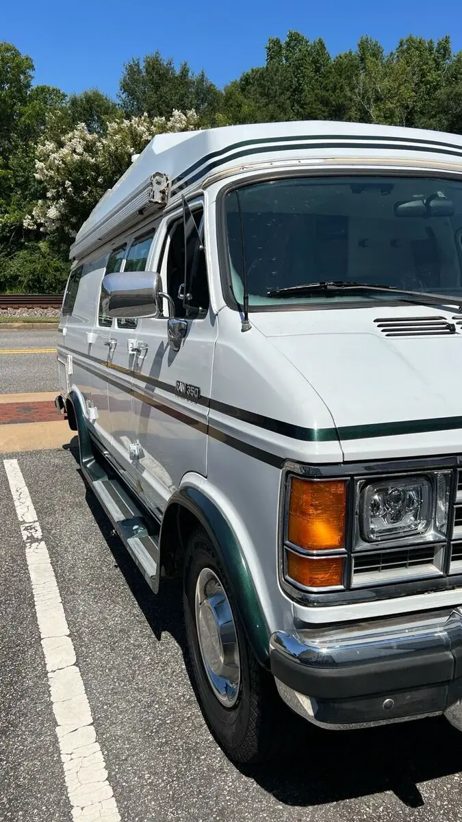 1991 dodge ram van white rwd automatic b350