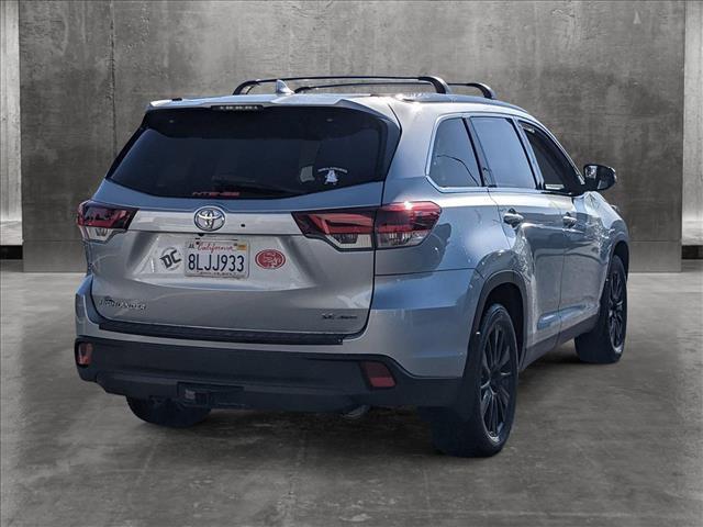 2019 toyota highlander se