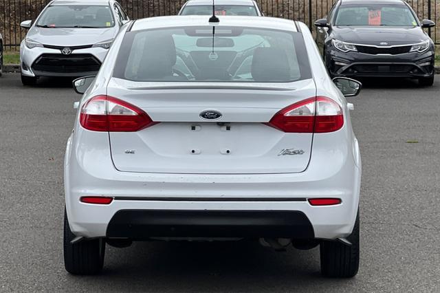 2019 ford fiesta se
