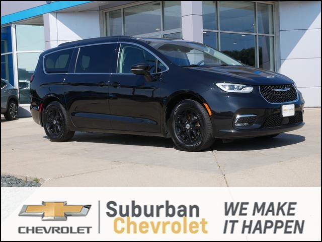 2022 chrysler pacifica touring l