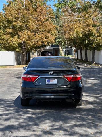2017 toyota camry se