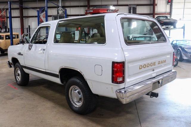 1988 dodge ramcharger 100 2dr 4wd suv