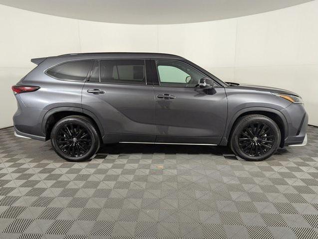 2024 toyota highlander xse
