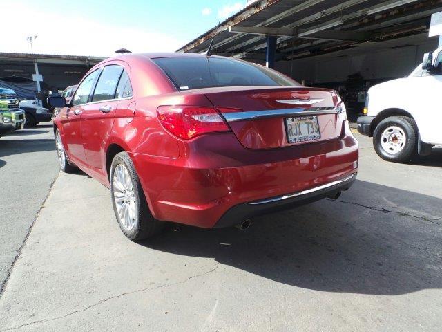 2011 chrysler 200 limited limited 4dr sedan for sale in honolulu, hawaii