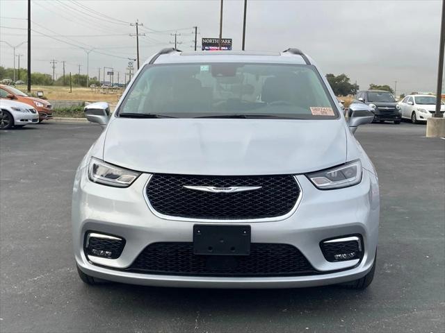 2022 chrysler pacifica limited